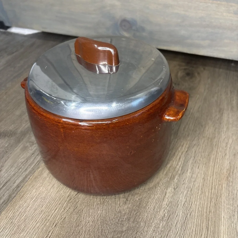 West Bend Bean Pot Stoneware with Metal‎ Lid Brown Glazed 2 QT 1950s USA Vintage